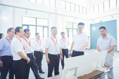 集团公司党委副书记、总经理朱晓勇到北京兴源水务调研并慰问一线职工
